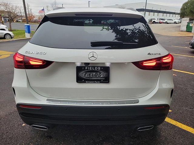 new 2024 Mercedes-Benz GLA 250 car, priced at $44,295