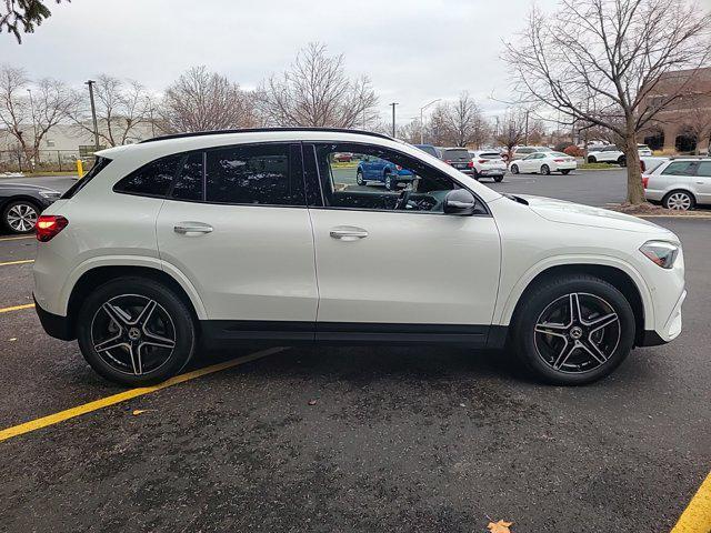 new 2024 Mercedes-Benz GLA 250 car, priced at $44,295