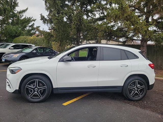 new 2024 Mercedes-Benz GLA 250 car, priced at $44,295