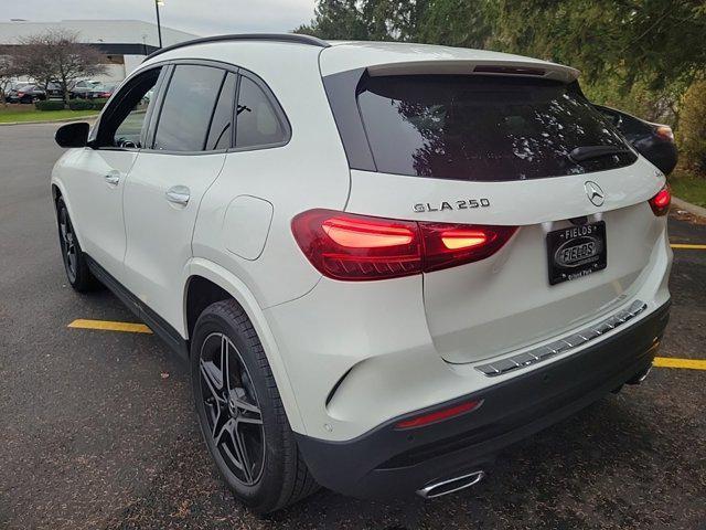 new 2024 Mercedes-Benz GLA 250 car, priced at $44,295