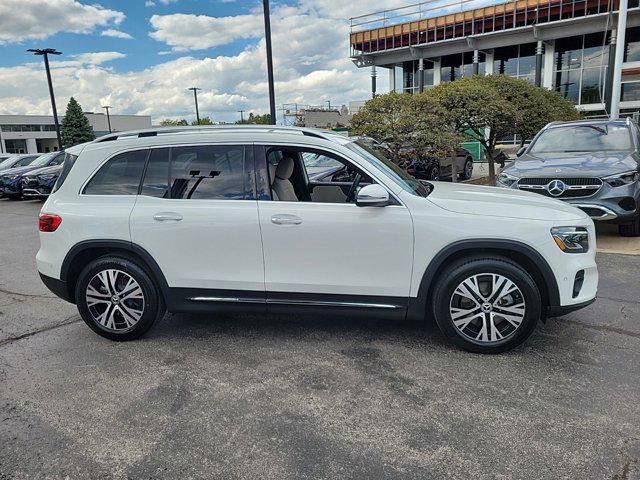 new 2024 Mercedes-Benz GLB 250 car, priced at $43,961