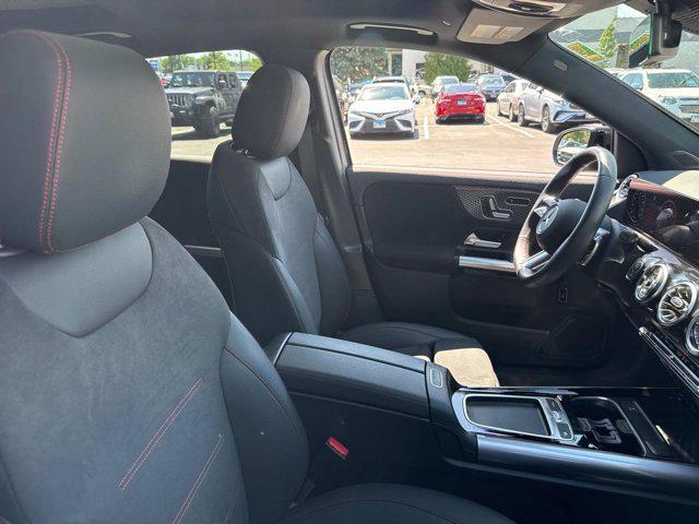 new 2025 Mercedes-Benz GLA 250 car, priced at $45,491