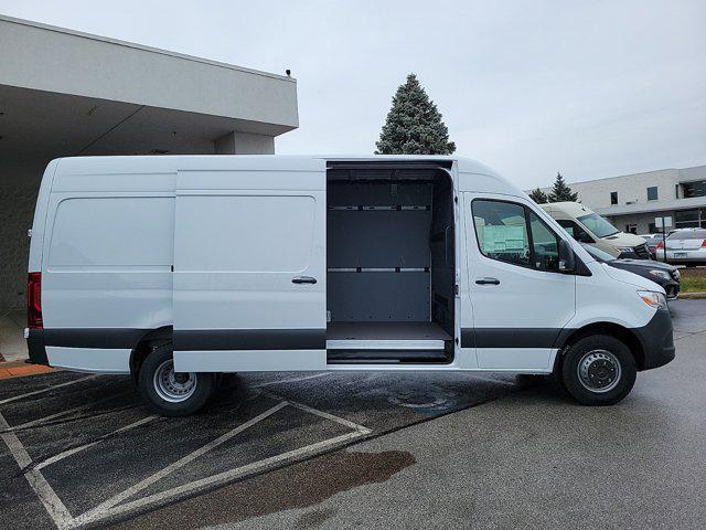 new 2024 Mercedes-Benz Sprinter 3500 car, priced at $71,661