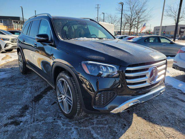 new 2025 Mercedes-Benz GLS 450 car, priced at $91,945