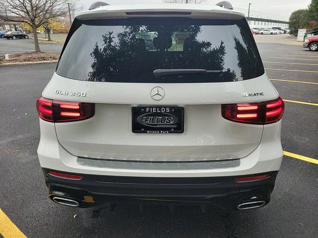 new 2024 Mercedes-Benz GLB 250 car, priced at $52,770