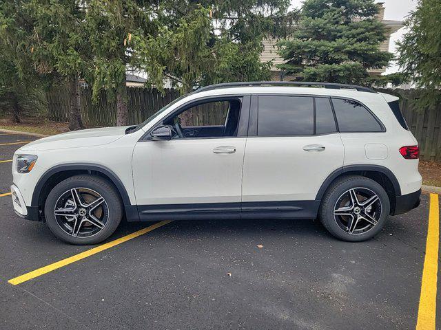 new 2024 Mercedes-Benz GLB 250 car, priced at $52,770