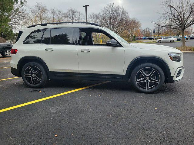 new 2024 Mercedes-Benz GLB 250 car, priced at $52,770