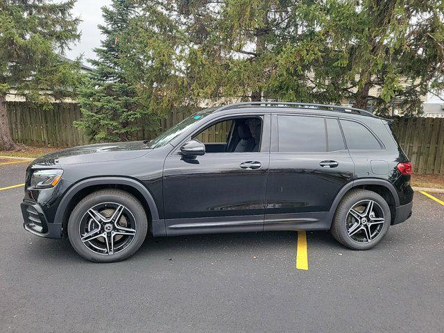 new 2025 Mercedes-Benz GLB 250 car, priced at $55,890