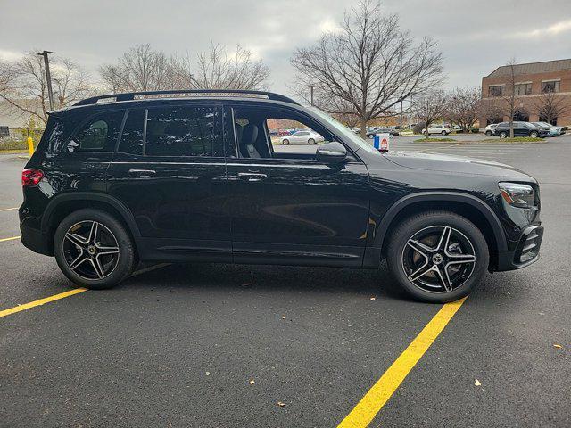 new 2025 Mercedes-Benz GLB 250 car, priced at $55,890