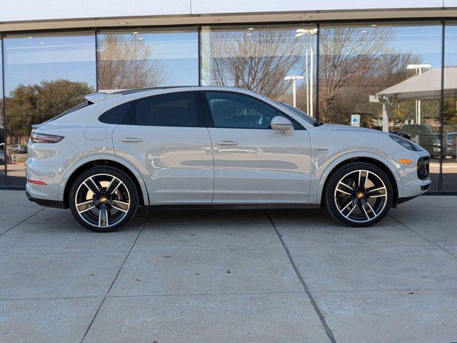 used 2022 Porsche Cayenne E-Hybrid car, priced at $115,995
