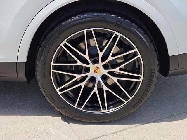 used 2024 Porsche Cayenne car, priced at $86,995
