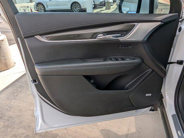 used 2021 Cadillac XT6 car, priced at $34,995