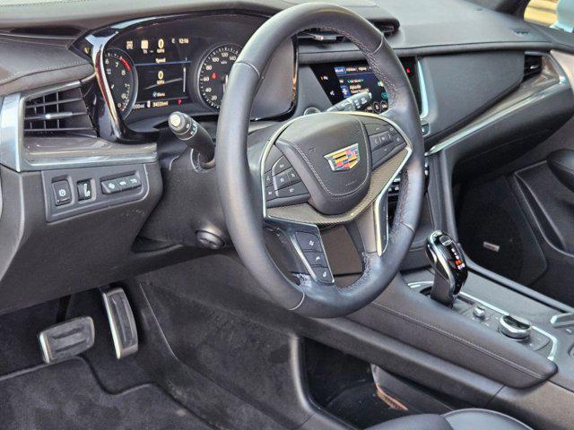 used 2024 Cadillac XT5 car, priced at $39,995