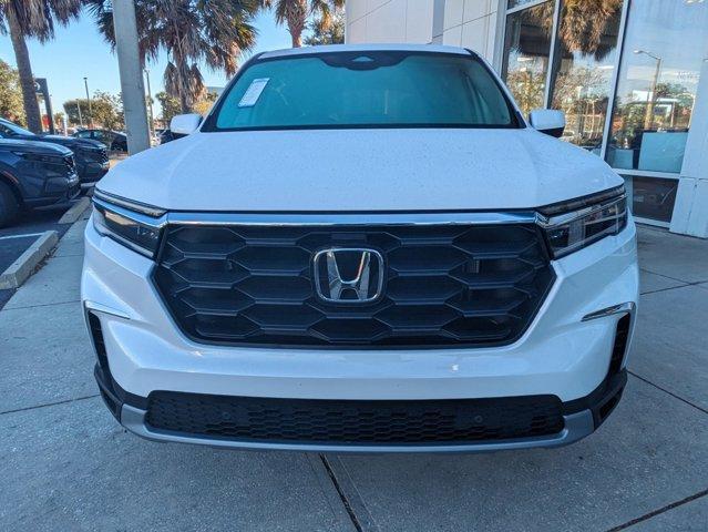 new 2025 Honda Pilot car, priced at $44,873