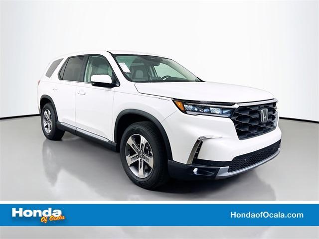 new 2025 Honda Pilot car, priced at $41,490