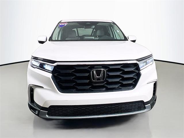used 2023 Honda Pilot car, priced at $33,276