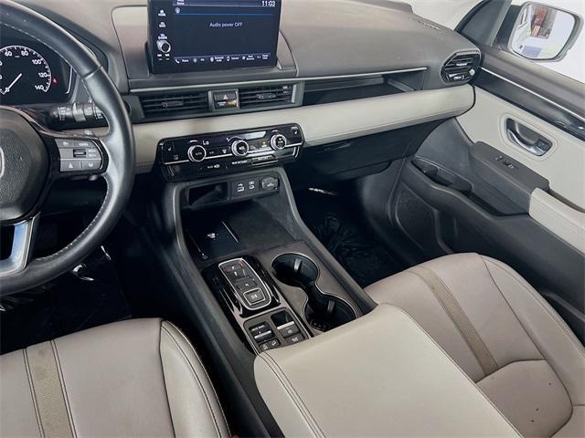 used 2023 Honda Pilot car, priced at $33,276