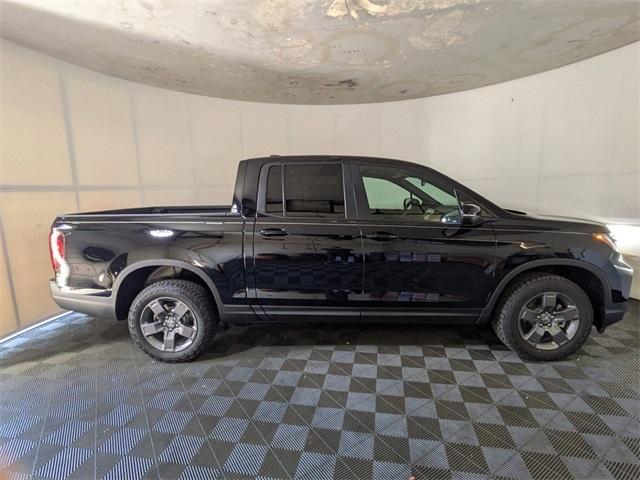 new 2025 Honda Ridgeline car, priced at $44,238