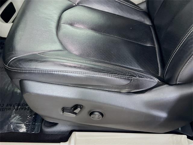 used 2022 Chrysler Pacifica car, priced at $18,987
