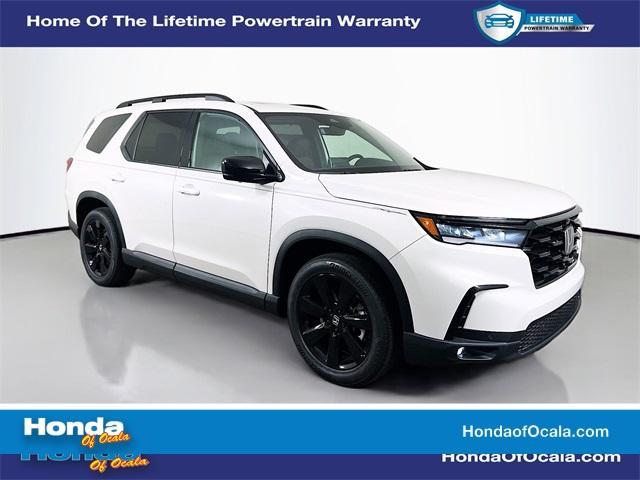 new 2025 Honda Pilot car, priced at $52,979