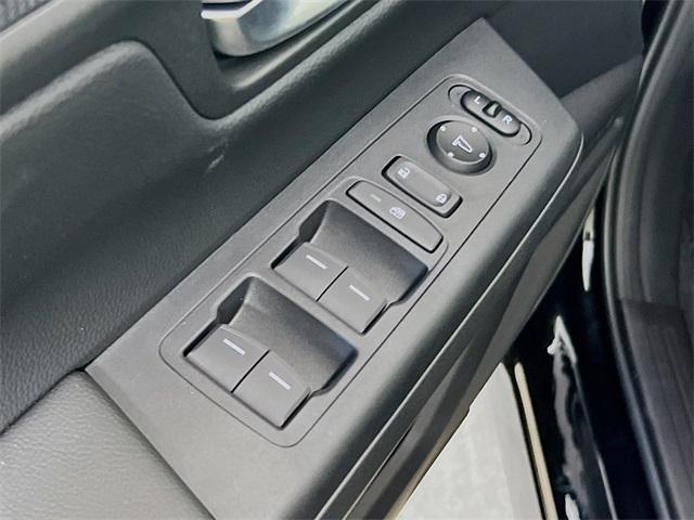 new 2025 Honda CR-V Hybrid car, priced at $38,180