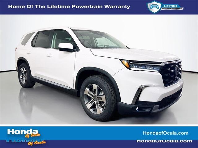 new 2025 Honda Pilot car, priced at $42,945