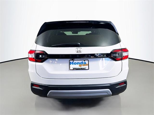 new 2025 Honda Pilot car, priced at $42,945