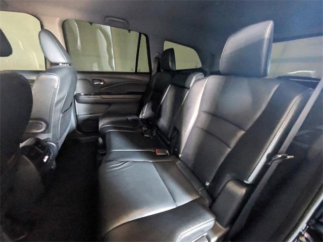 used 2022 Honda Pilot car, priced at $28,994