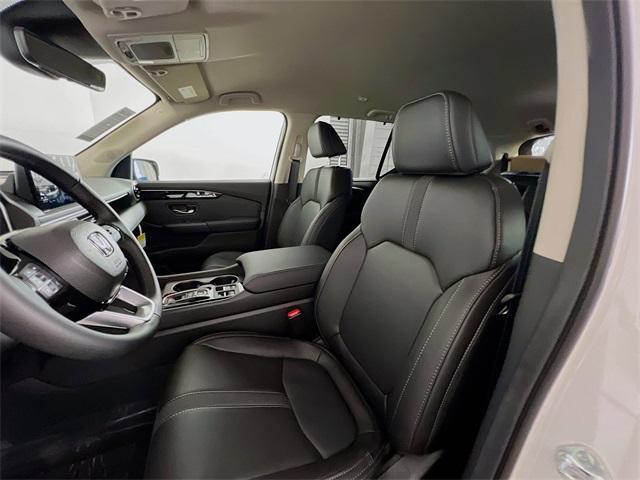 new 2025 Honda Pilot car, priced at $43,473