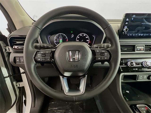 new 2025 Honda Pilot car, priced at $43,473