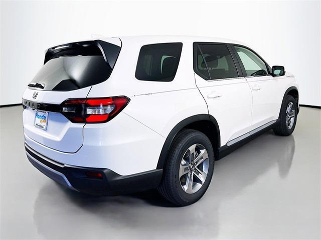 new 2025 Honda Pilot car, priced at $43,473