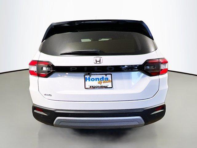 new 2025 Honda Pilot car, priced at $44,973