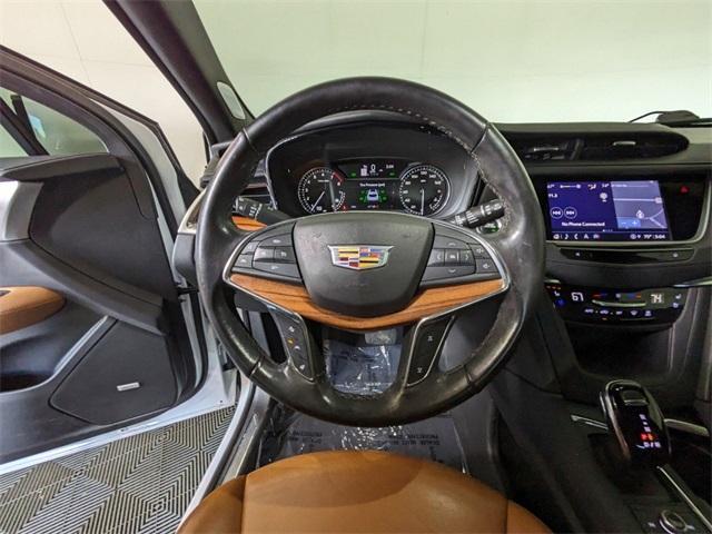 used 2022 Cadillac XT5 car, priced at $31,976