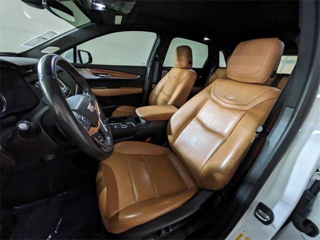 used 2022 Cadillac XT5 car, priced at $31,976