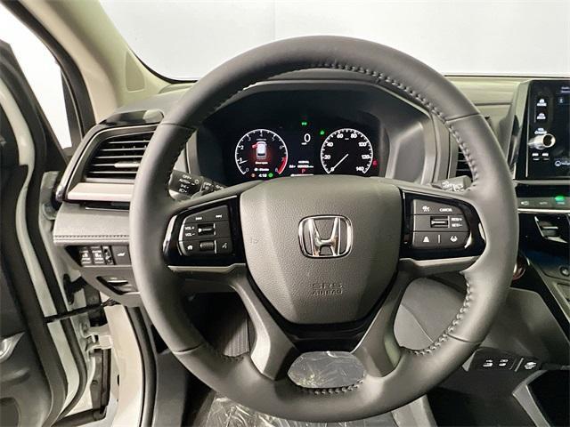 new 2026 Honda Odyssey car, priced at $46,045