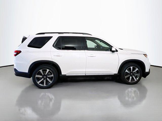 new 2025 Honda Pilot car, priced at $51,593