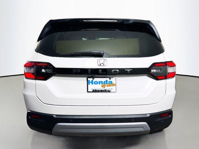 new 2025 Honda Pilot car, priced at $42,990