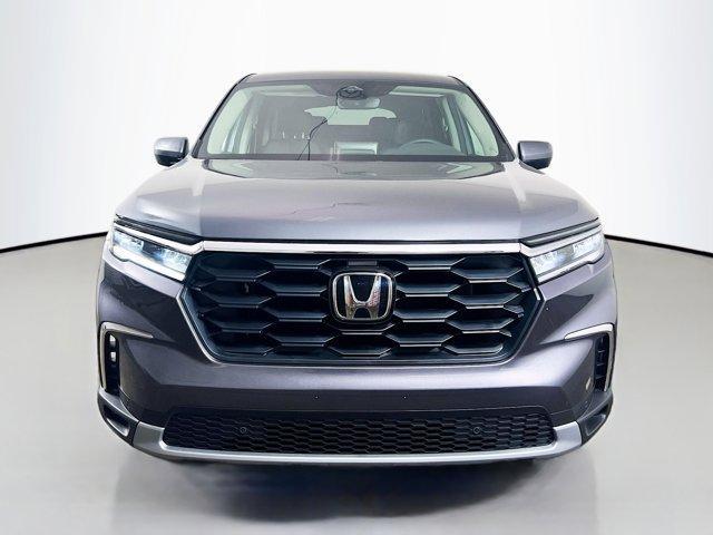 new 2025 Honda Pilot car, priced at $42,518