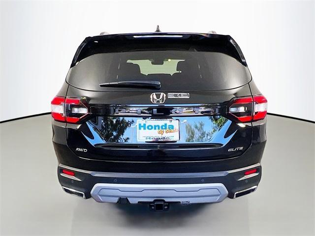 new 2025 Honda Pilot car, priced at $52,077