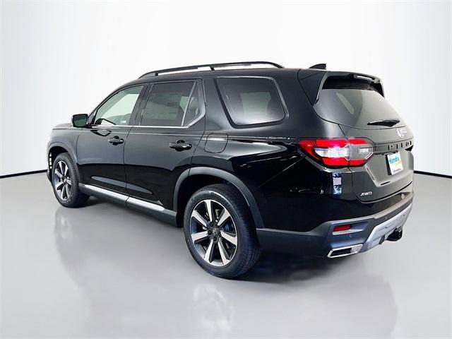 new 2025 Honda Pilot car, priced at $52,077