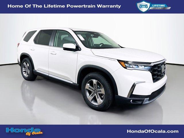 new 2025 Honda Pilot car, priced at $42,990