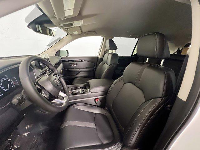 new 2025 Honda Pilot car, priced at $44,973