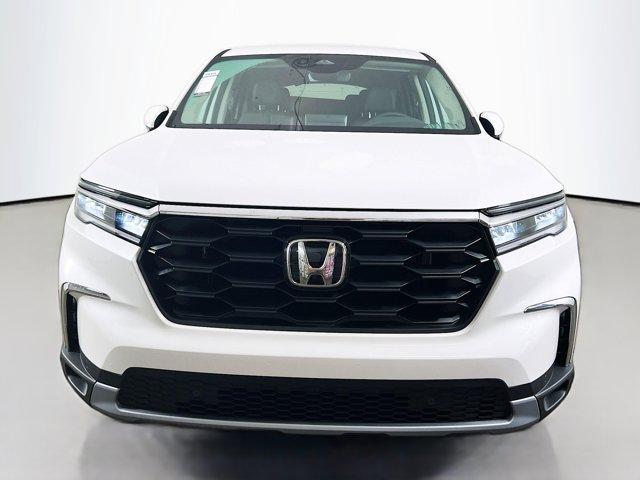 new 2025 Honda Pilot car, priced at $44,973