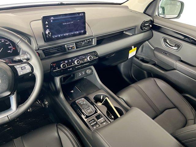 new 2025 Honda Pilot car, priced at $44,973