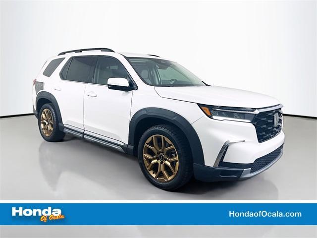 used 2023 Honda Pilot car, priced at $38,444
