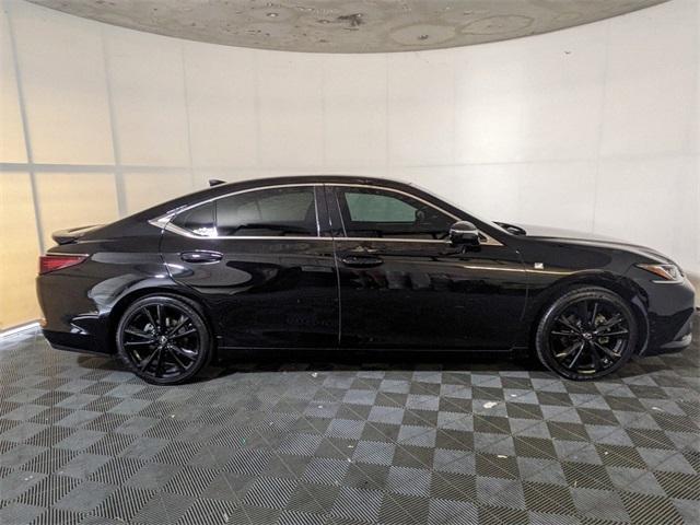 used 2022 Lexus ES 350 car, priced at $35,000