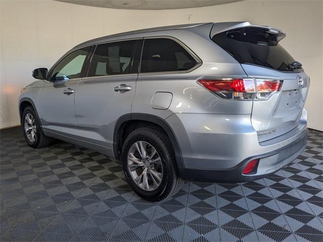 used 2015 Toyota Highlander car, priced at $16,944