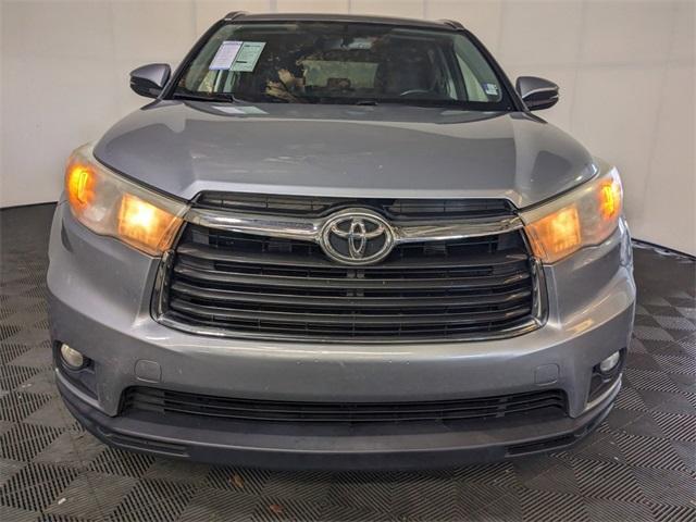 used 2015 Toyota Highlander car, priced at $16,944