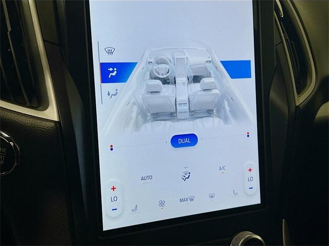 used 2023 Ford Edge car, priced at $20,000