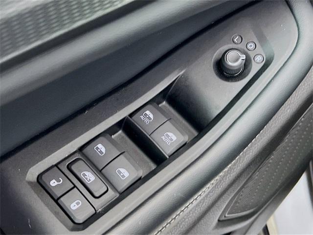used 2024 Jeep Grand Cherokee car, priced at $27,977